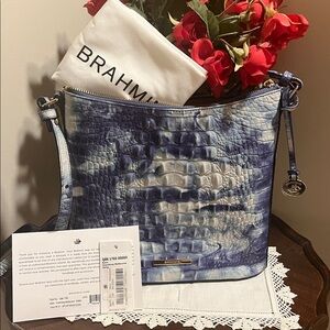 LIKE NEW  Brahmin Katie Chambray Melbourne crossbody